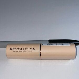 Makeup Revolution‎ Foundation Stick-F3